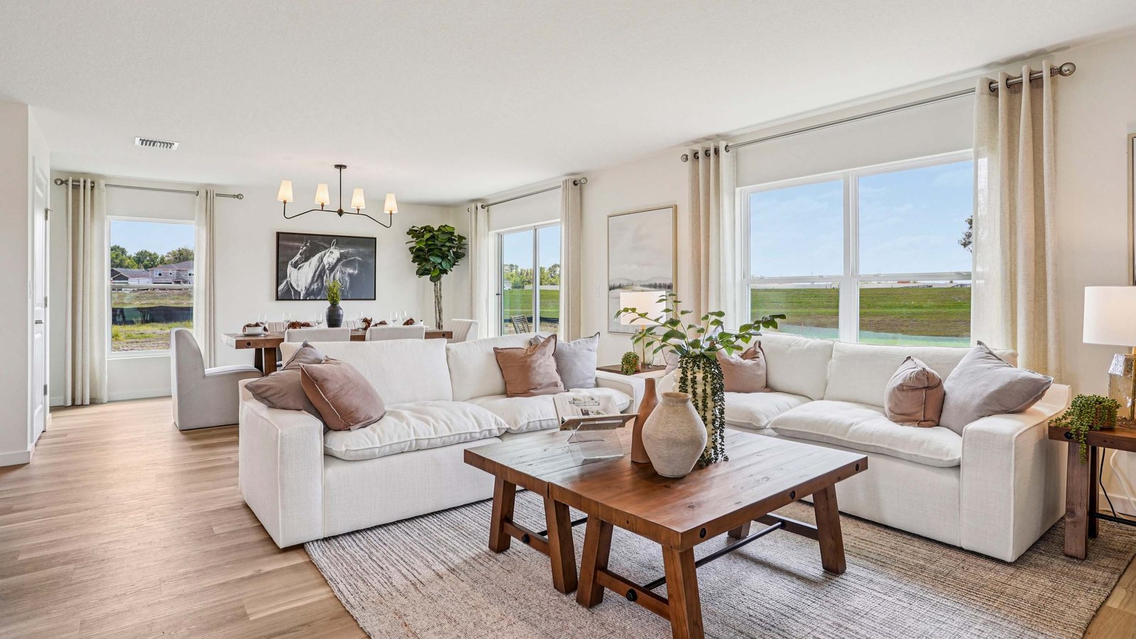 Elston plan — new D.R. Horton home in Tartan Farms