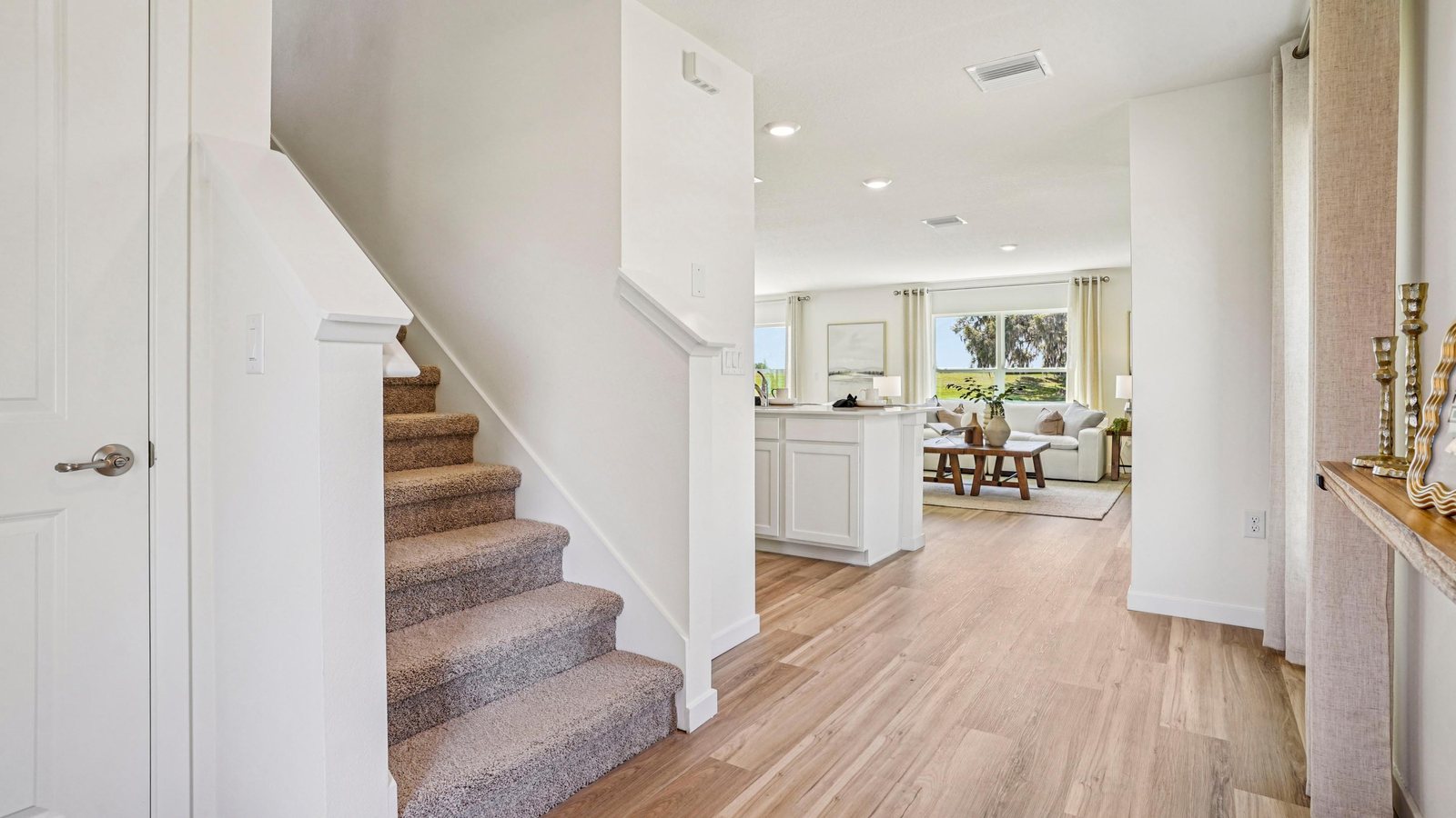 Elston plan — new D.R. Horton home in Tartan Farms