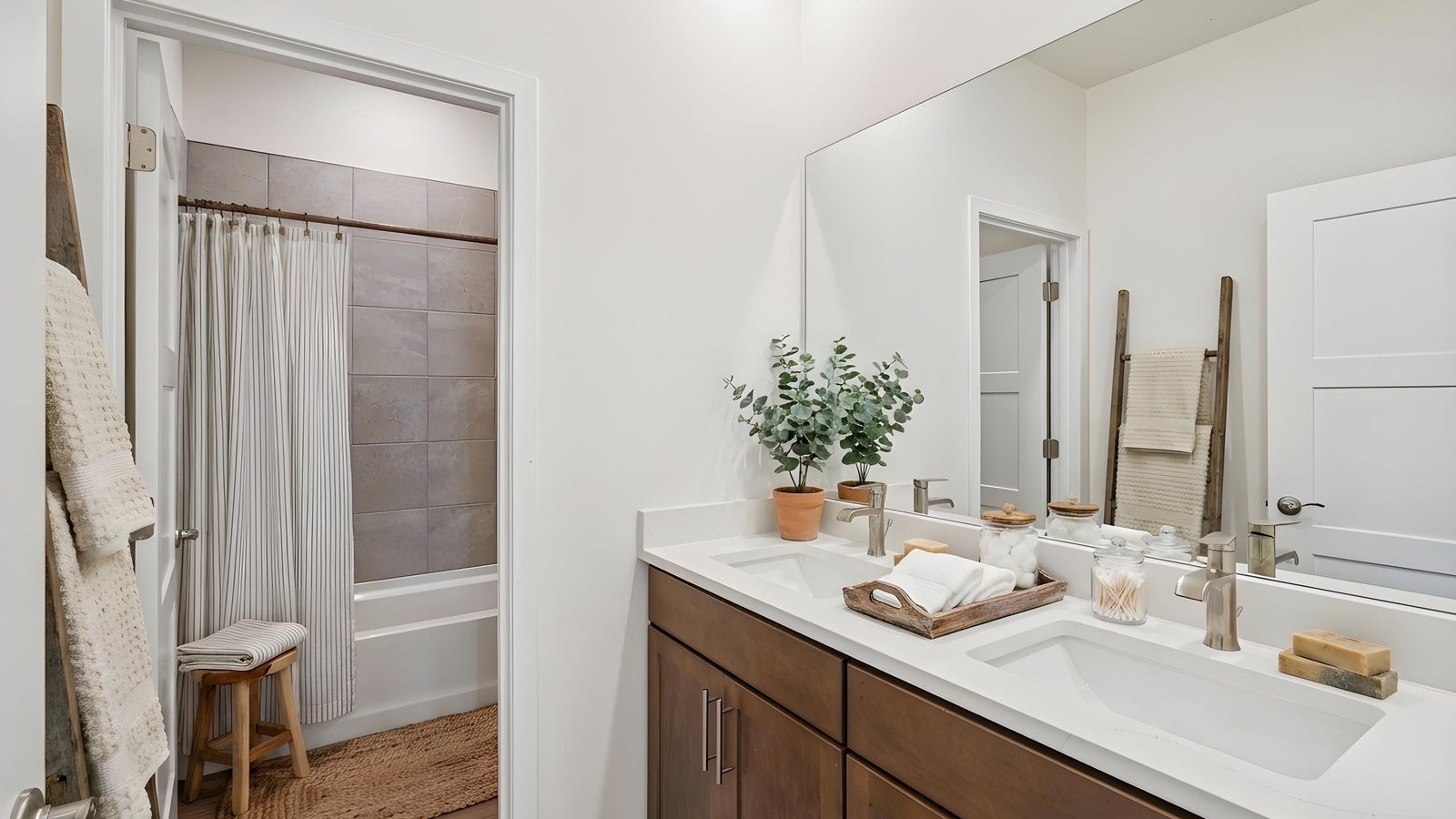 Hemingway plan — new D.R. Horton home in Sandal Key