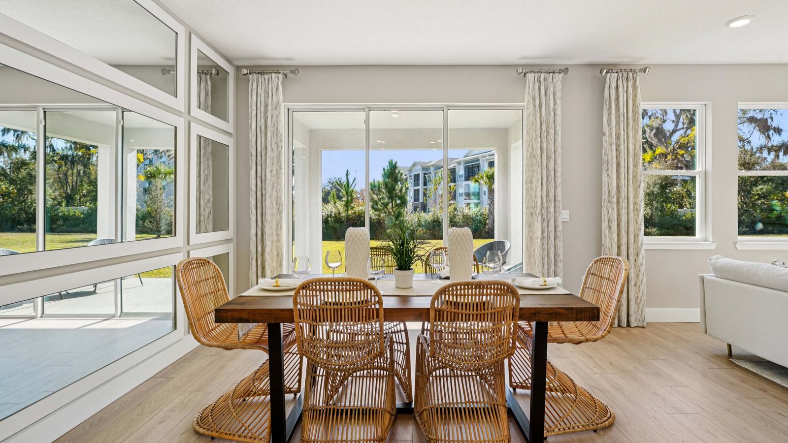 Coral plan — new D.R. Horton home in Ridge at Heath Brook