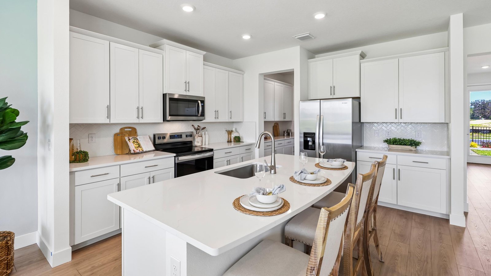 Holden plan — new D.R. Horton home in Sandal Key
