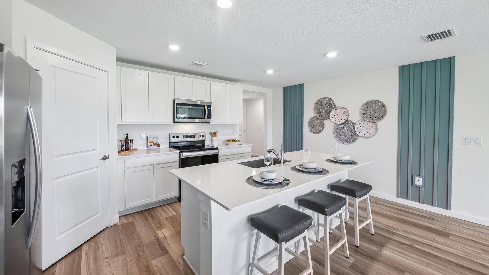 Cali plan — new D.R. Horton home in Citrus Springs