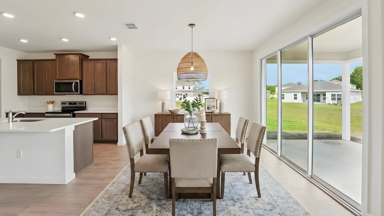 Holden plan — new D.R. Horton home in Briarwood